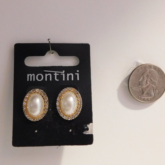 Montini Ladies Stud Earrings White Gold Tones Push Back Fasteners - Picture 1 of 1